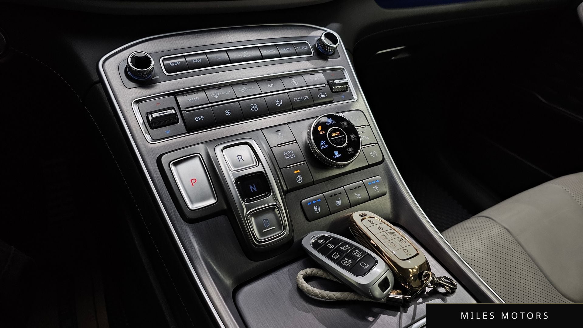Hyundai Santafe 2021 — миниатюра 9