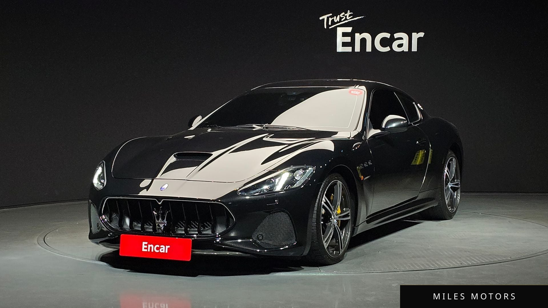 Maserati GranTurismo 2018 — фото 1 из 12
