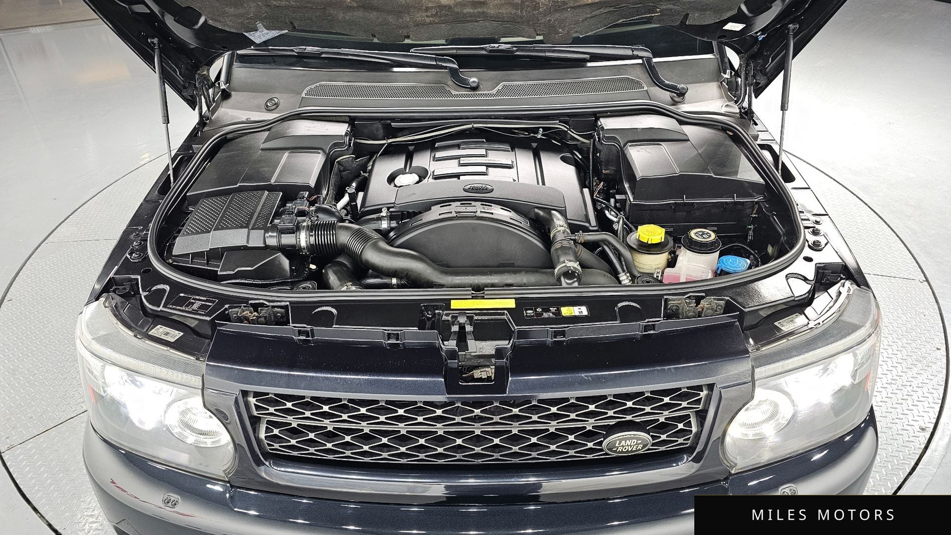 Land Rover Range Rover Sport 2011 — миниатюра 6