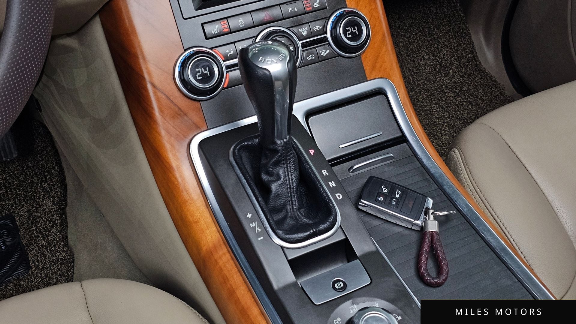 Land Rover Range Rover Sport 2011 — миниатюра 9