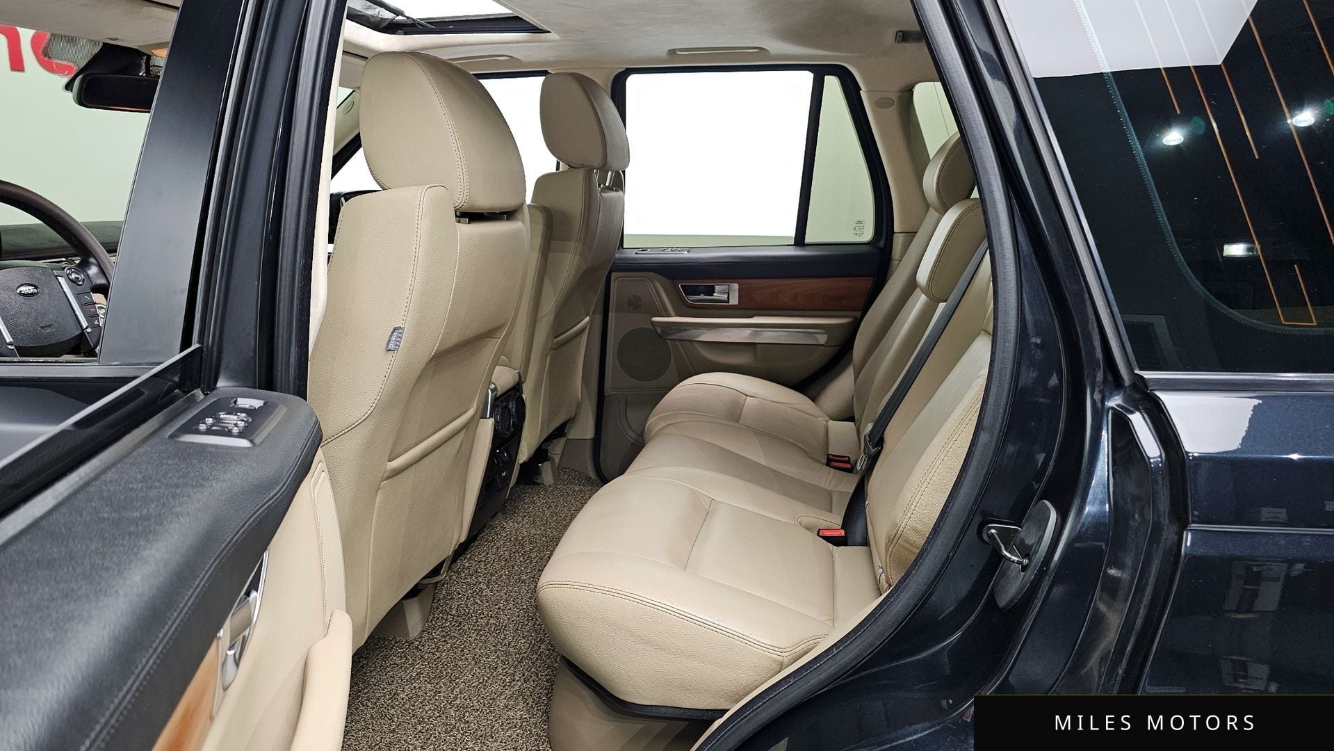 Land Rover Range Rover Sport 2011 — миниатюра 12