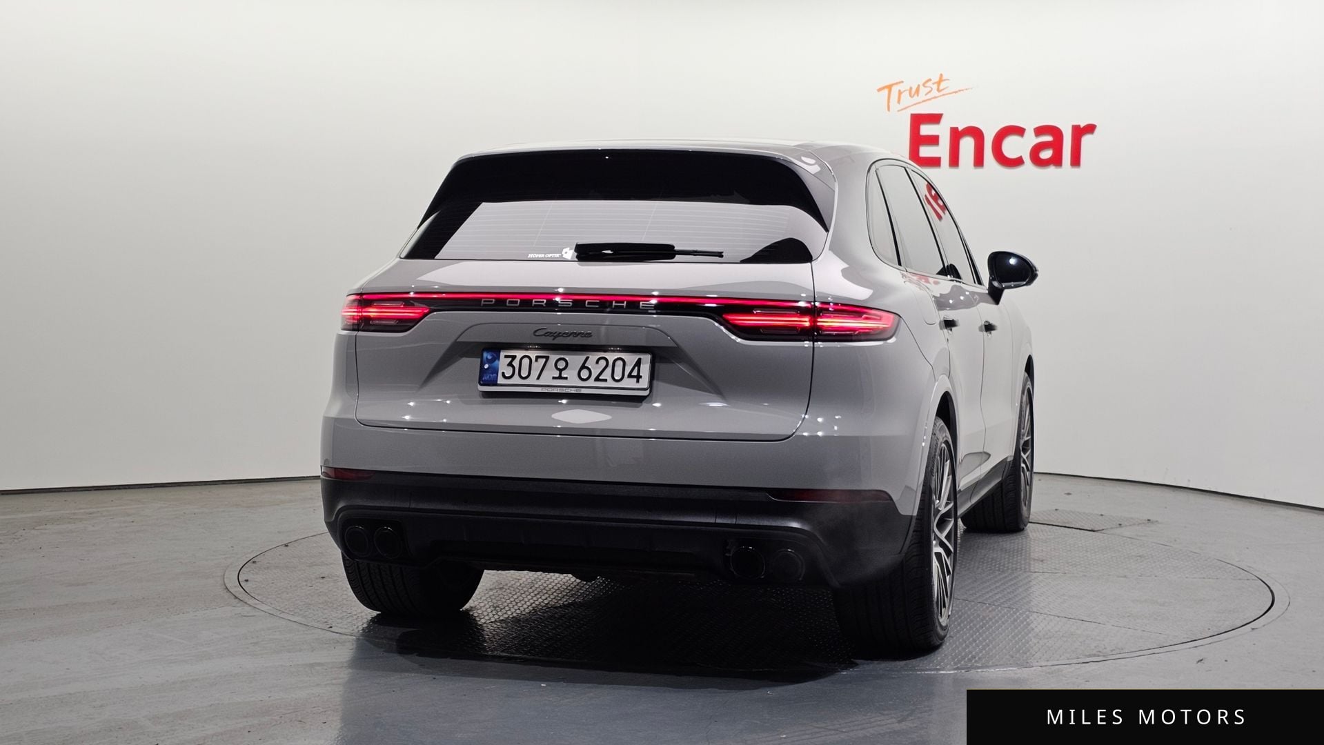 Porsche Cayenne 2023 — миниатюра 4