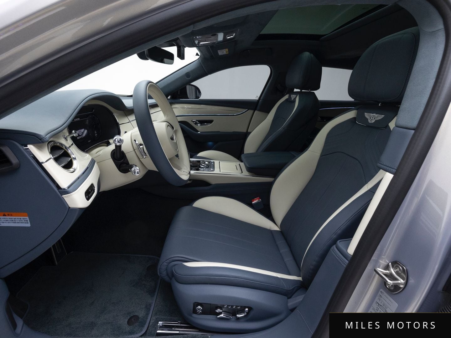Bentley Flying Spur 2024 — миниатюра 6