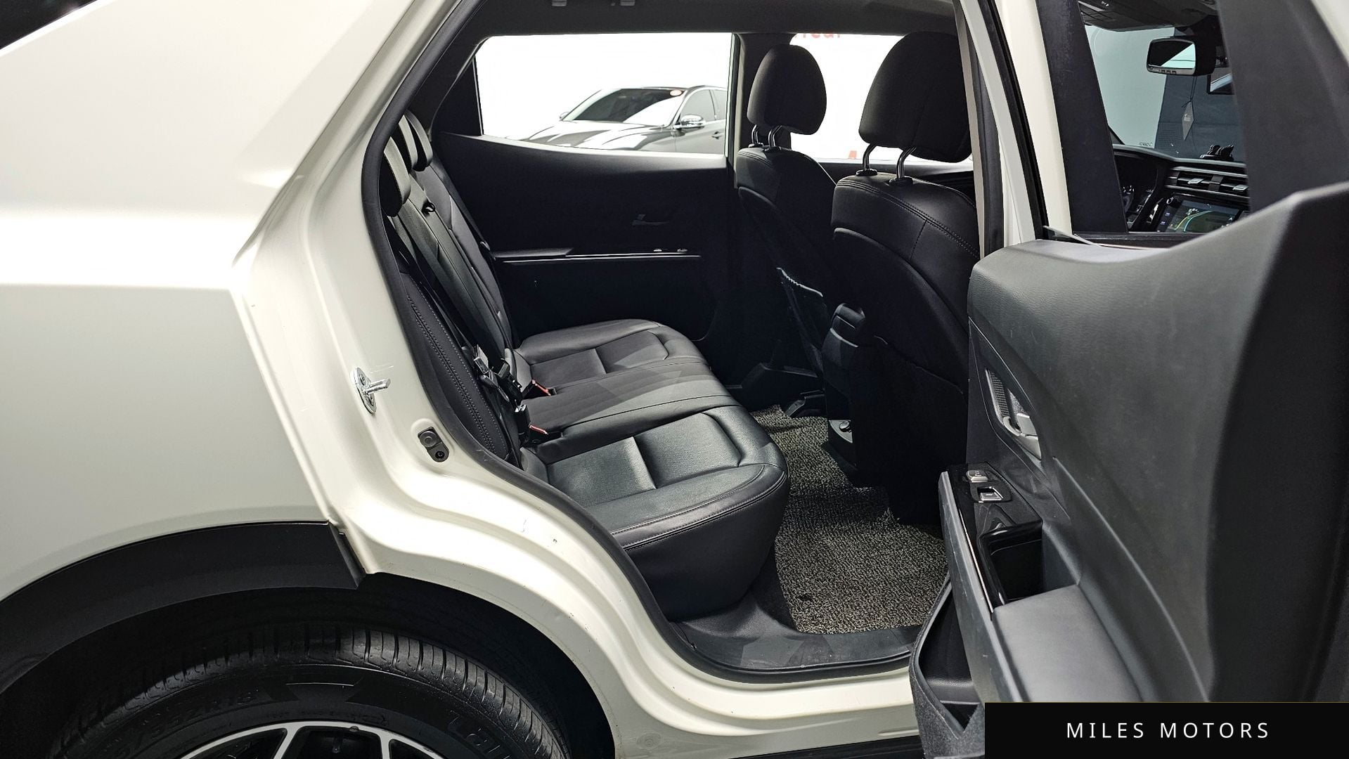 KG Mobility Beautiful Korando 2021 — миниатюра 12