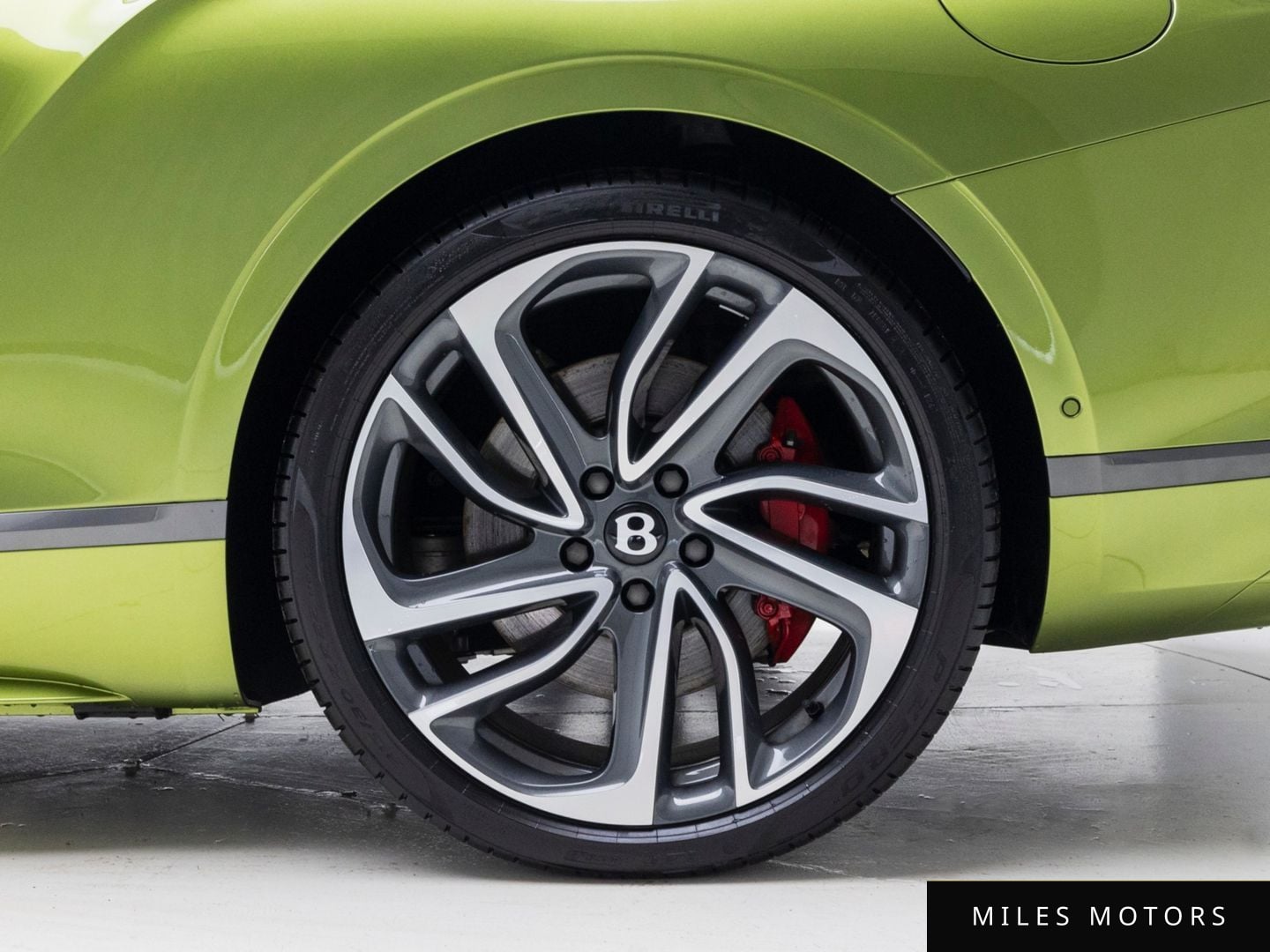 Bentley Continental GT 2025 — миниатюра 5