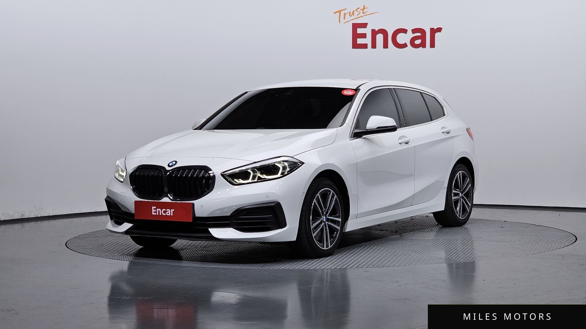 BMW 1 Series (F40) 2022 — фото 1 из 12