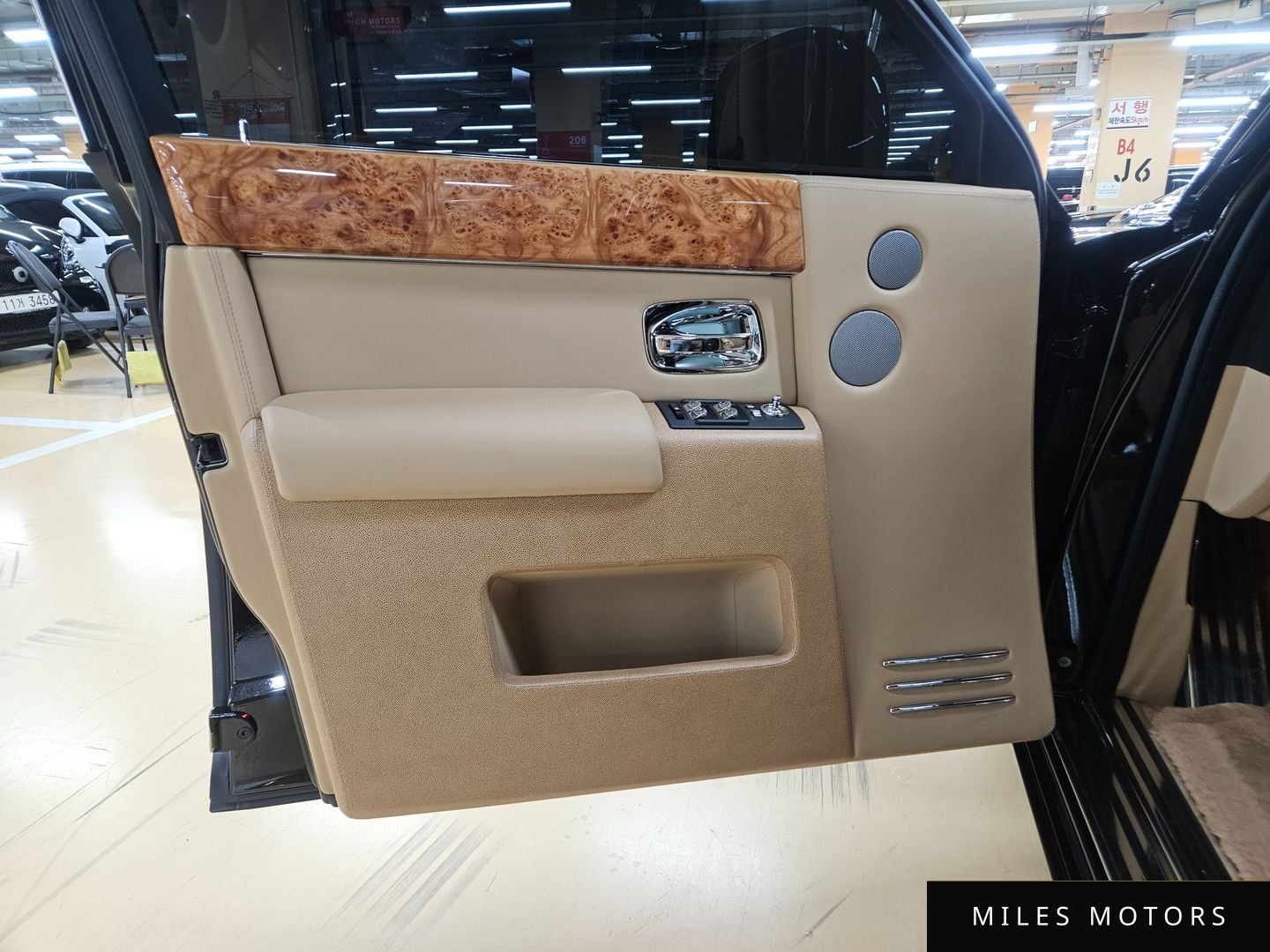 Rolls-Royce 팬텀 2014 — миниатюра 10