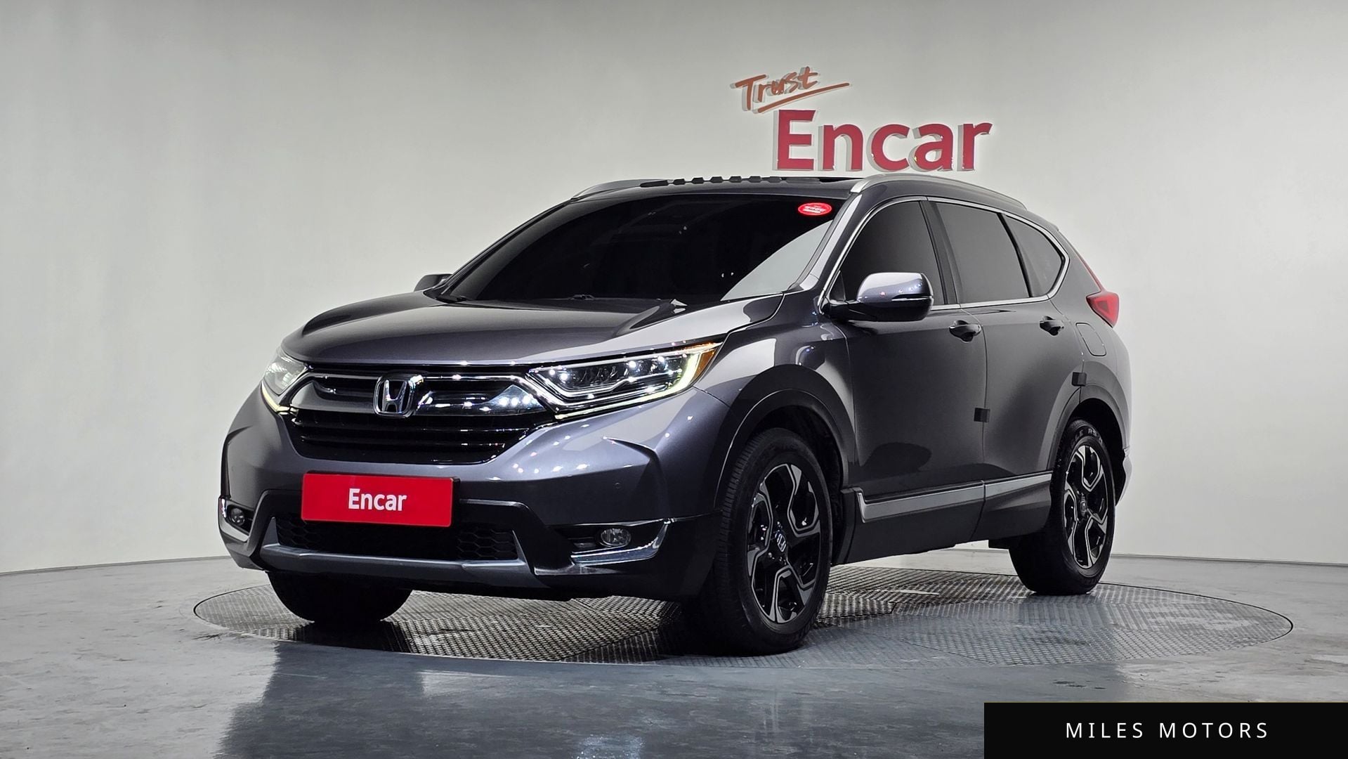 Honda CR-V 2017 — фото 1 из 12