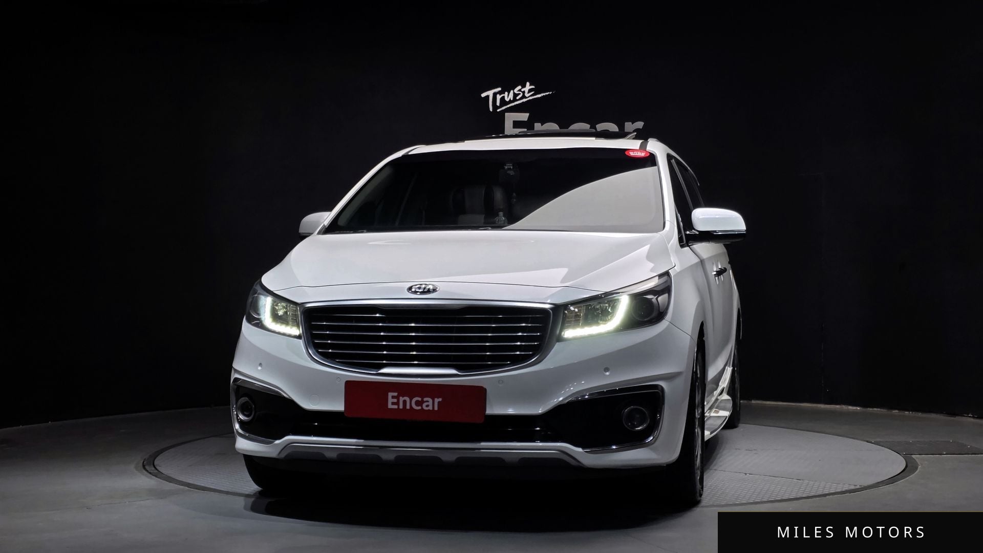 Kia Canival 2018 — миниатюра 3