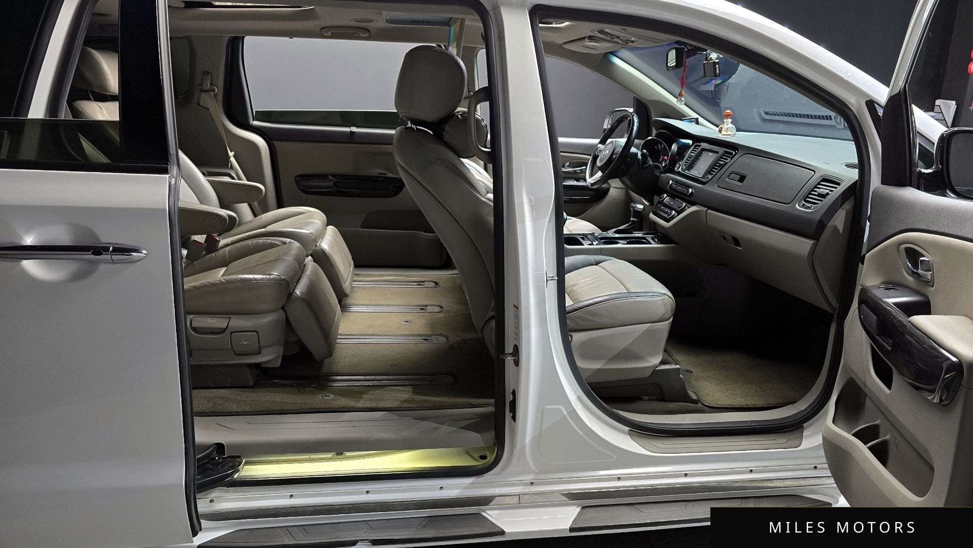 Kia Canival 2018 — миниатюра 10