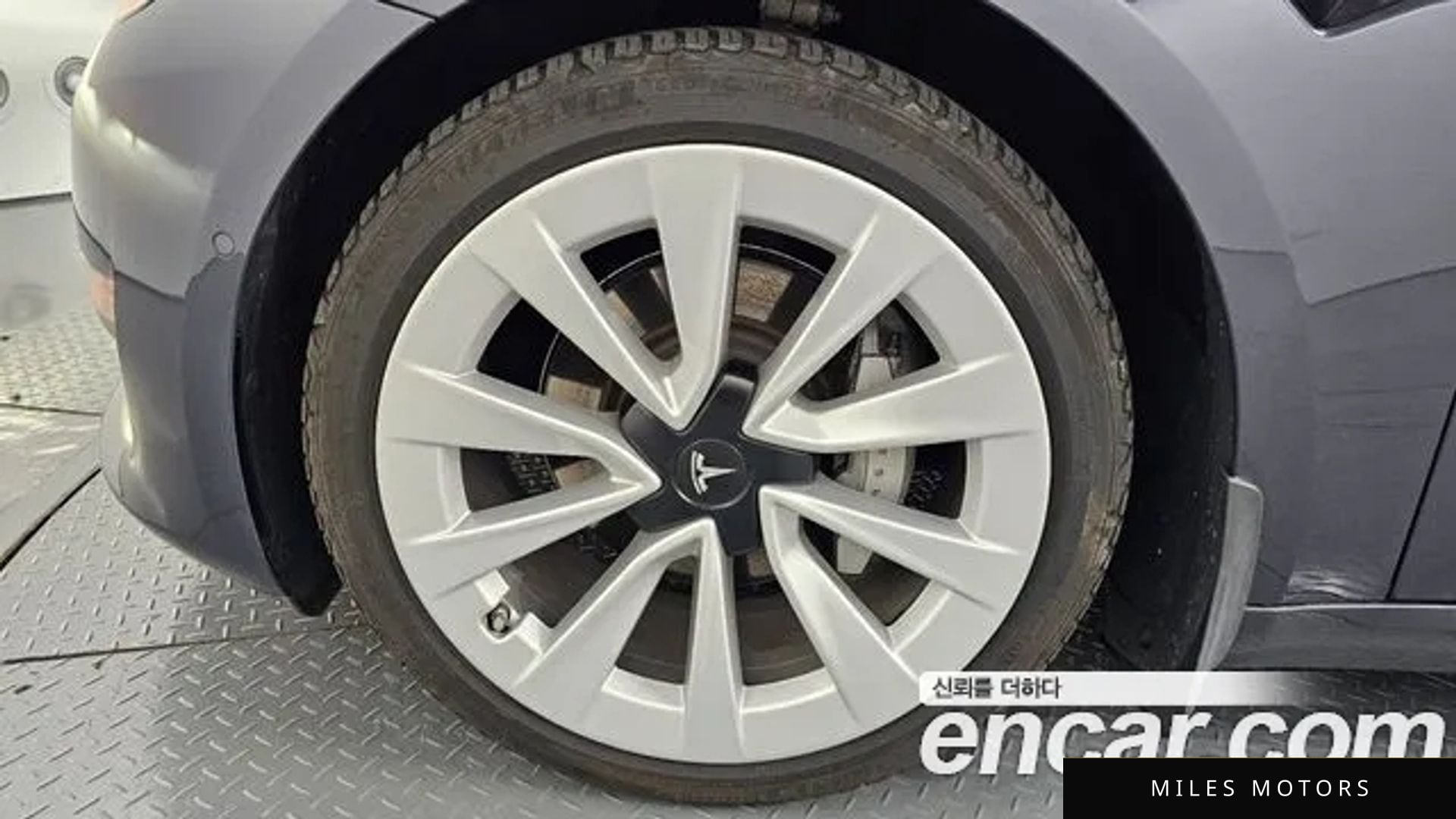 Tesla Model 3 2021 — миниатюра 5