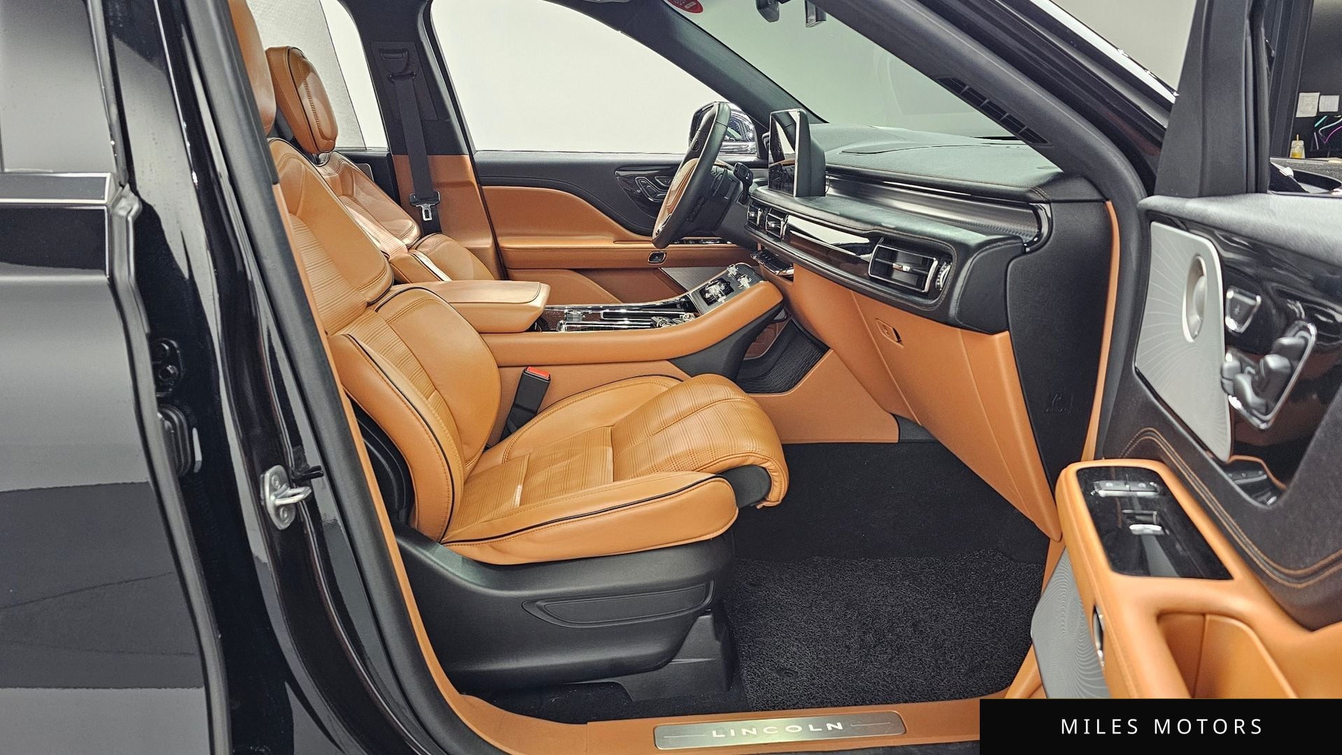 Lincoln Aviator 2022 — миниатюра 10