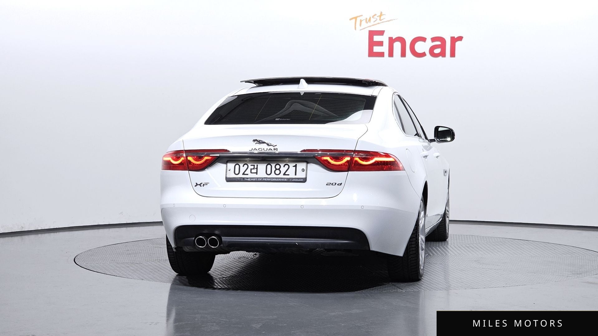 Jaguar XF (X260) 2017 — миниатюра 4
