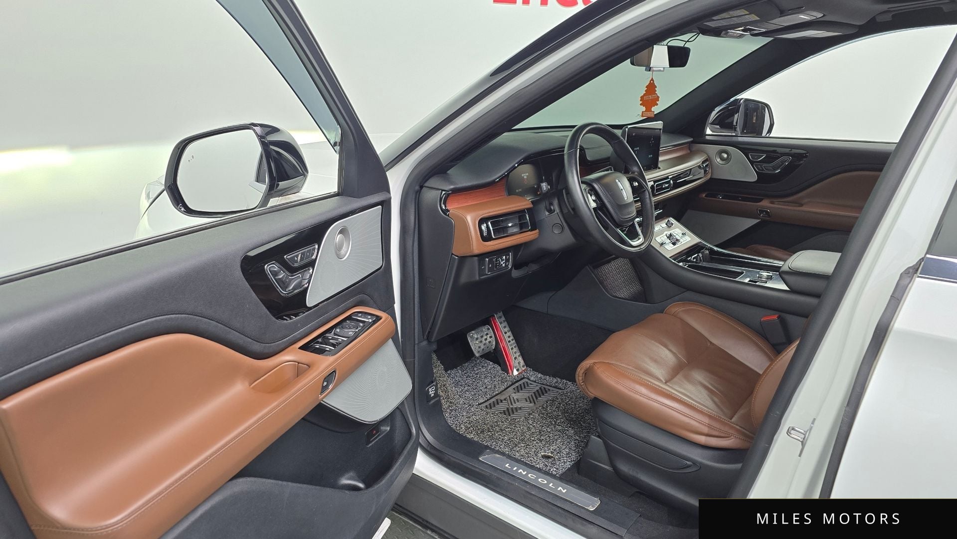 Lincoln Aviator 2020 — миниатюра 10