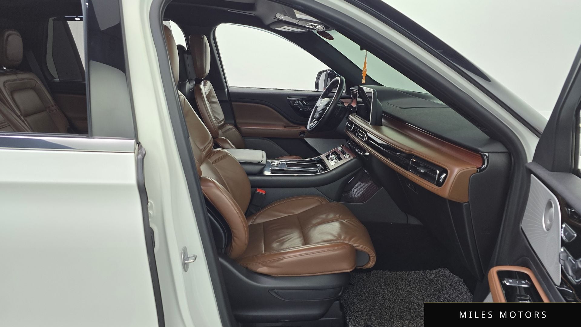 Lincoln Aviator 2020 — миниатюра 11