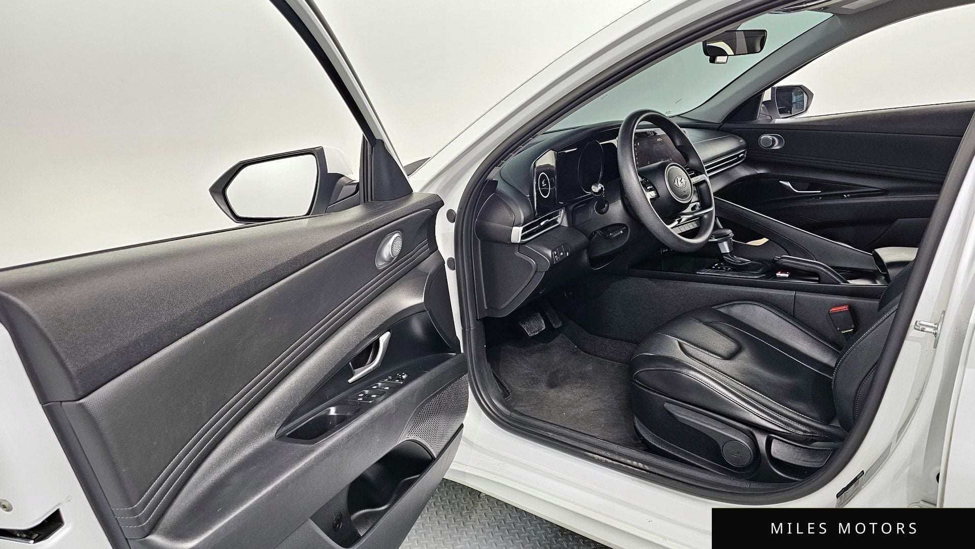 Hyundai AVANTE 2021 — миниатюра 10
