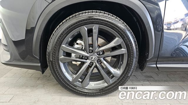 Лексус NX350h 2025 — миниатюра 5