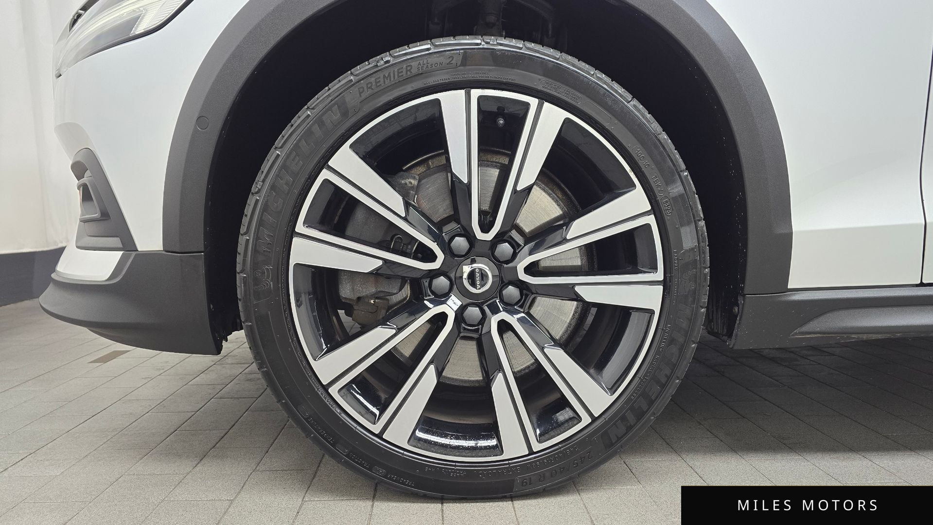 Volvo V60 2022 — миниатюра 5