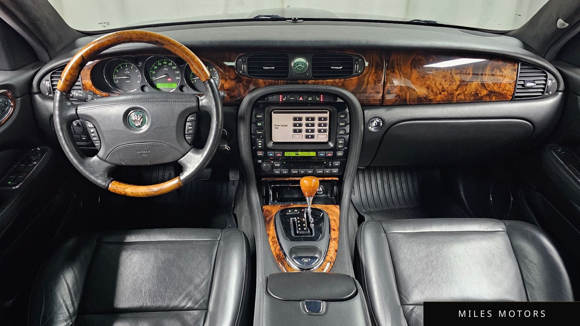Jaguar XJ-8 2005 — миниатюра 7