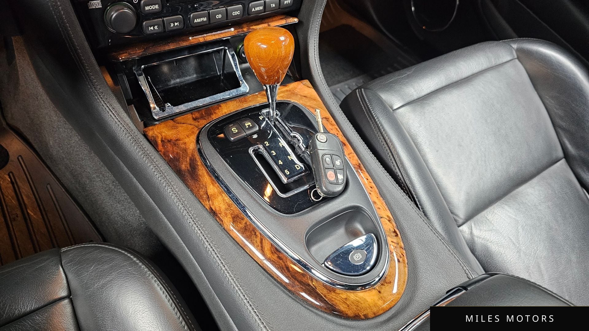 Jaguar XJ-8 2005 — миниатюра 9
