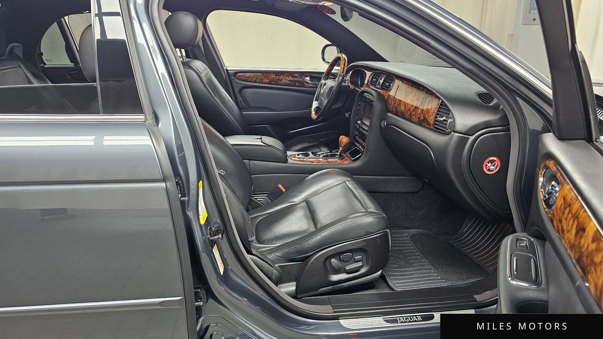 Jaguar XJ-8 2005 — миниатюра 11