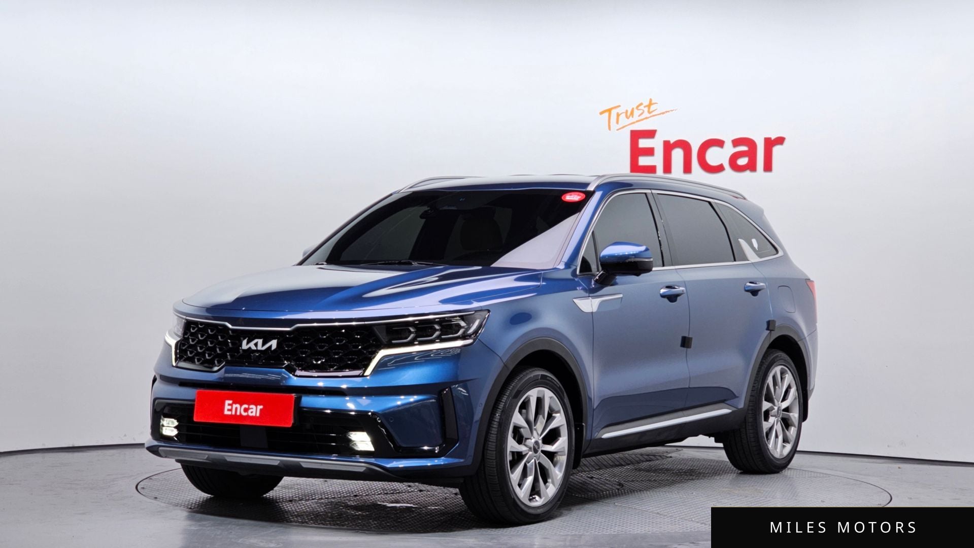 Kia Sorento 2023 — фото 1 из 12