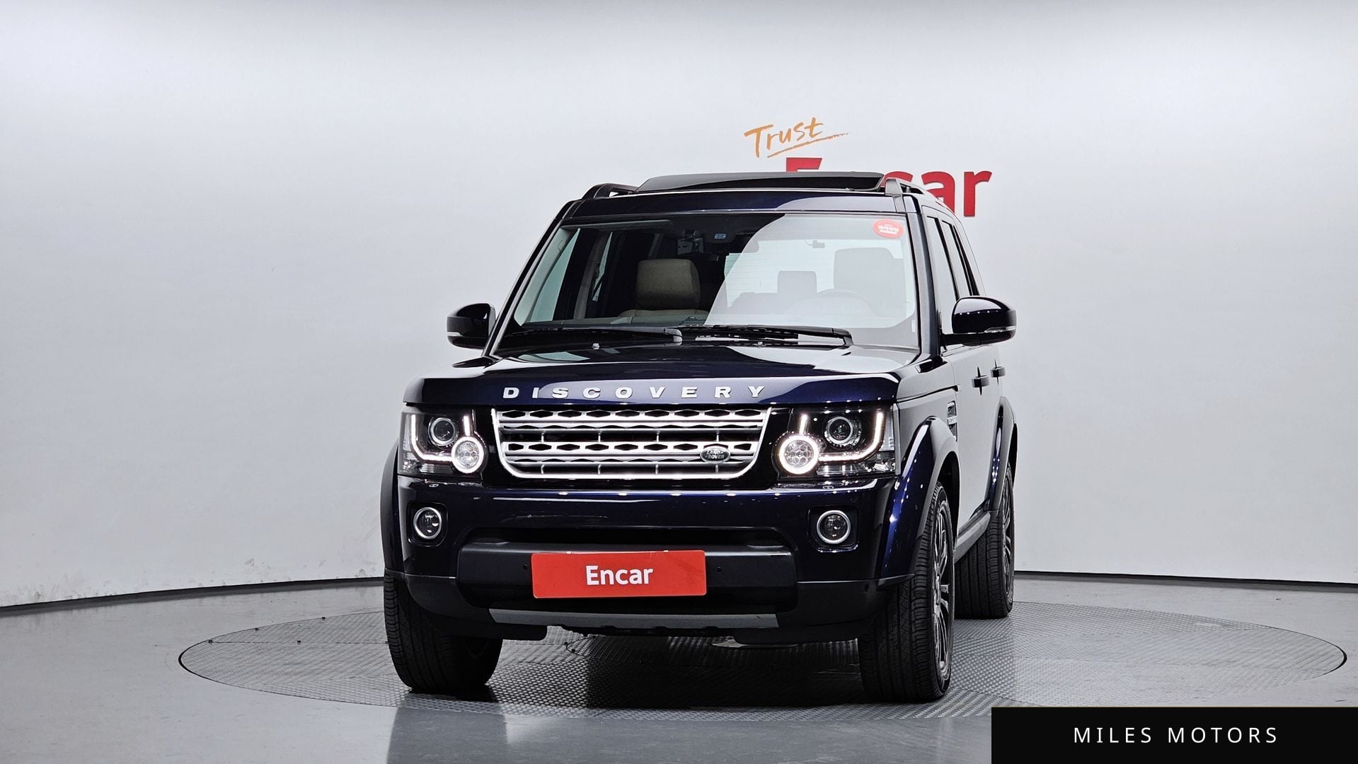 Land Rover Discovery 2016 — миниатюра 3
