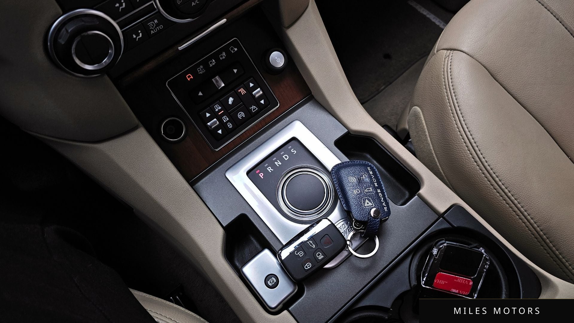 Land Rover Discovery 2016 — миниатюра 9