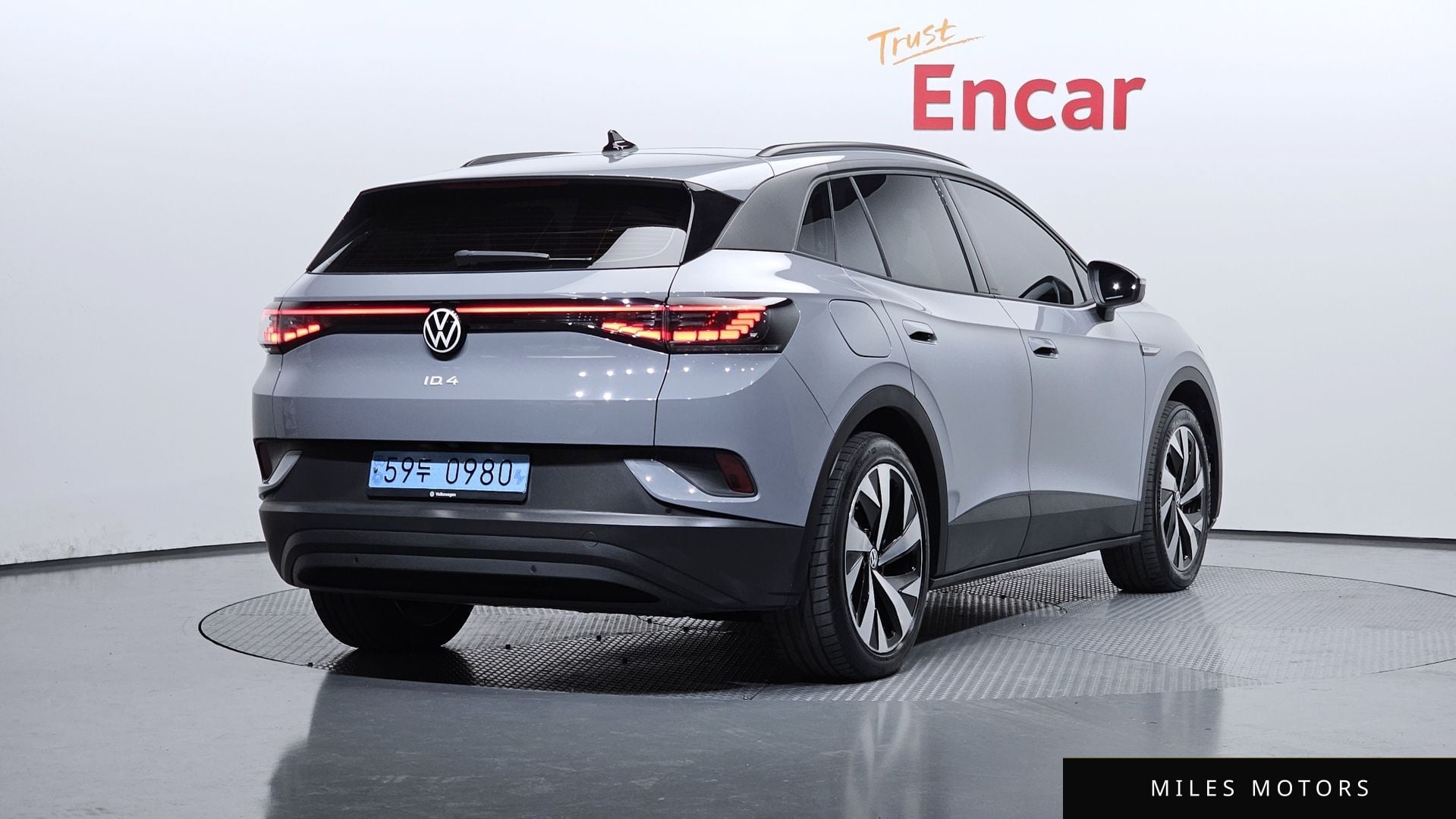 Volkswagen ID.4 2023 — миниатюра 2