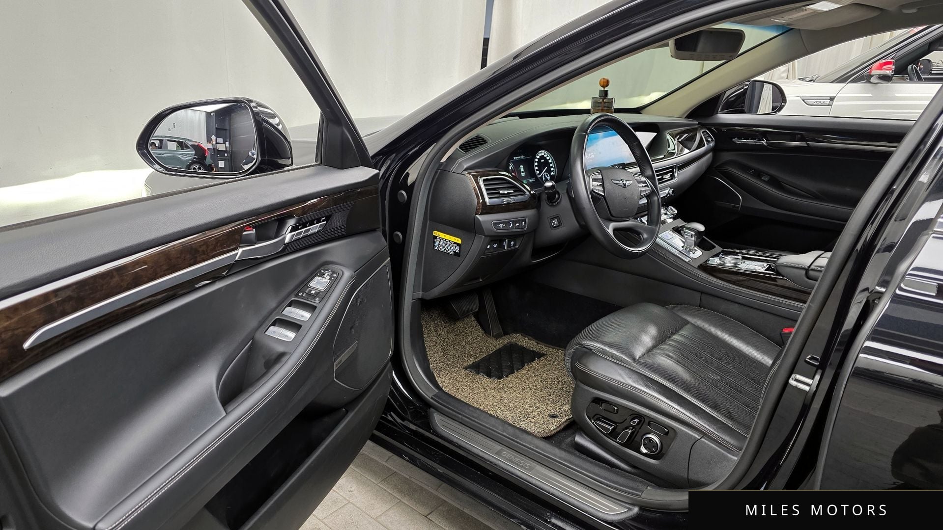 Genesis G90 2019 — миниатюра 10