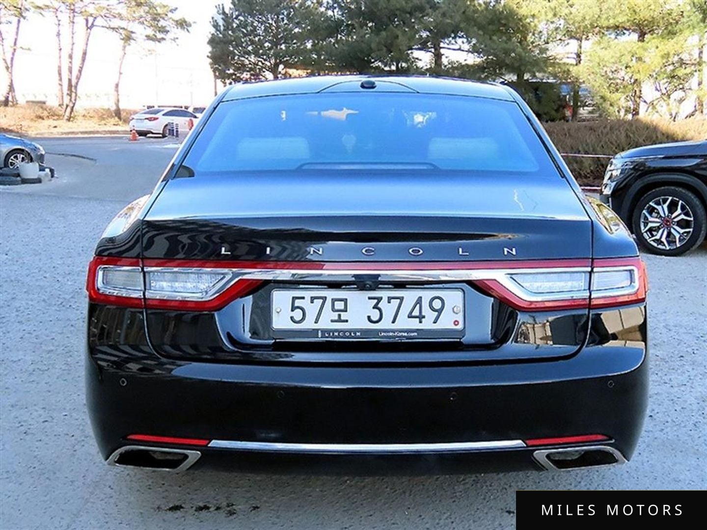 Lincoln Continental 2017 — миниатюра 4