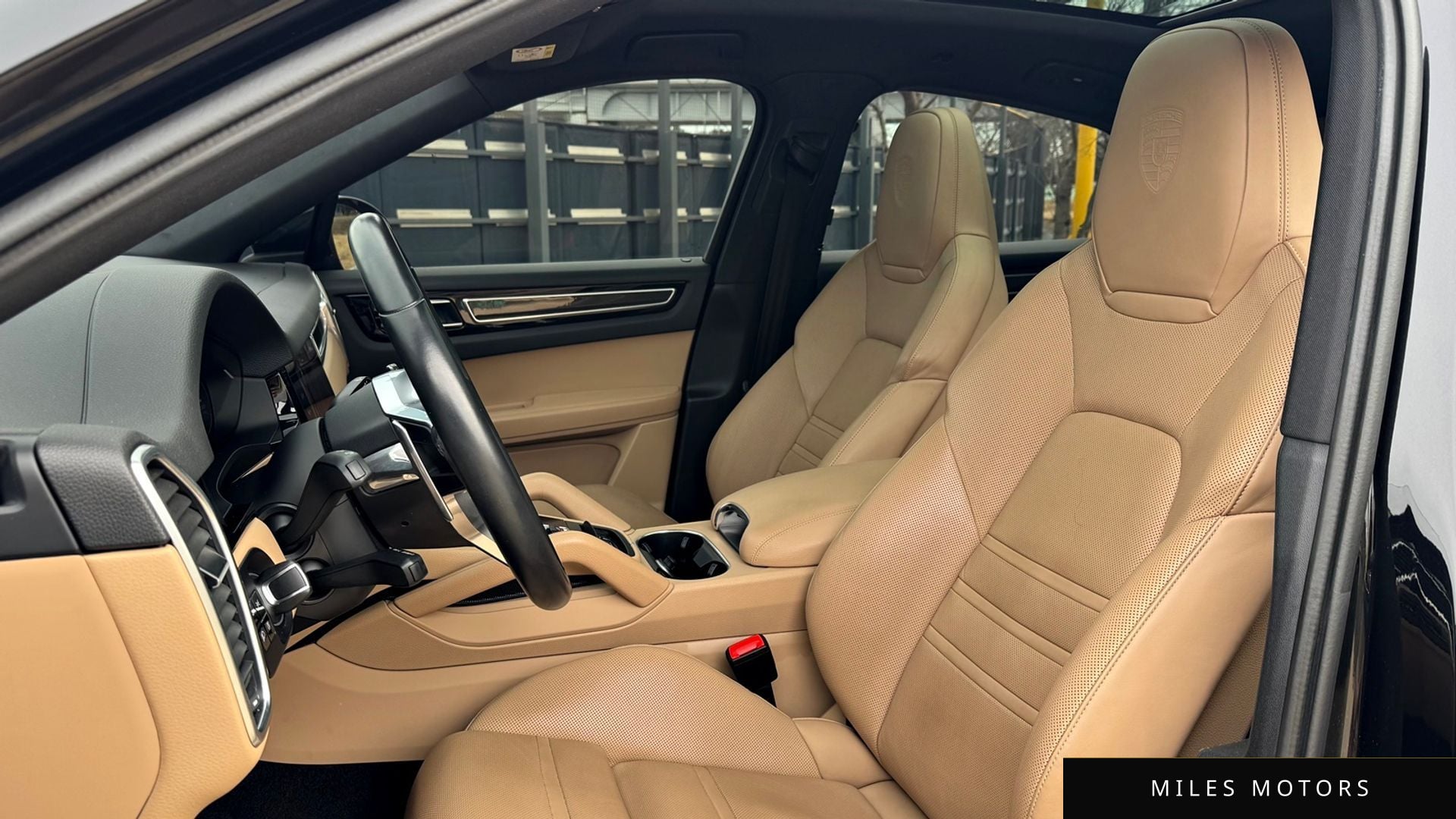 Porsche Cayenne 2021 — миниатюра 12
