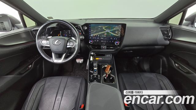 Лексус NX450h+ 2022 — миниатюра 7