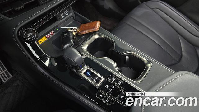 Лексус NX450h+ 2022 — миниатюра 9