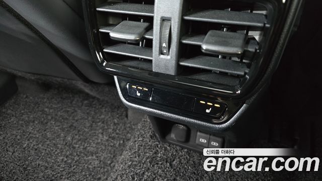 Лексус NX450h+ 2022 — миниатюра 18