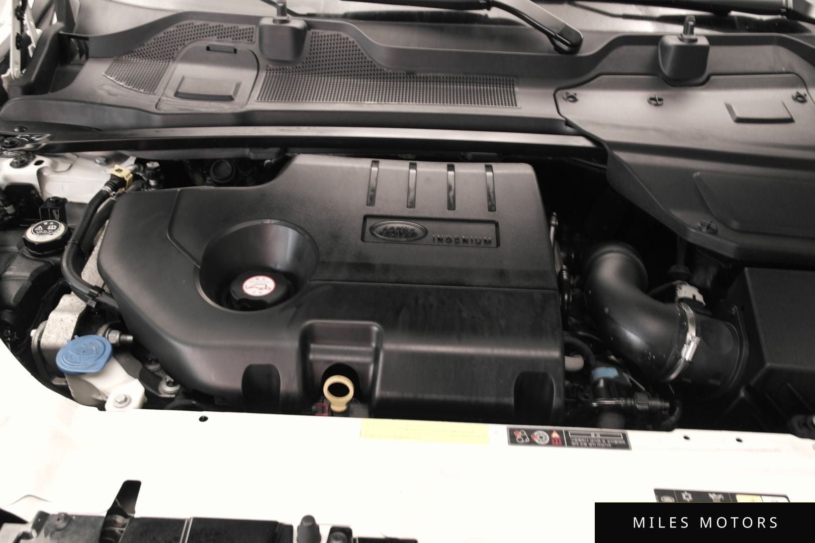 Land Rover Discovery Sport 2017 — миниатюра 6
