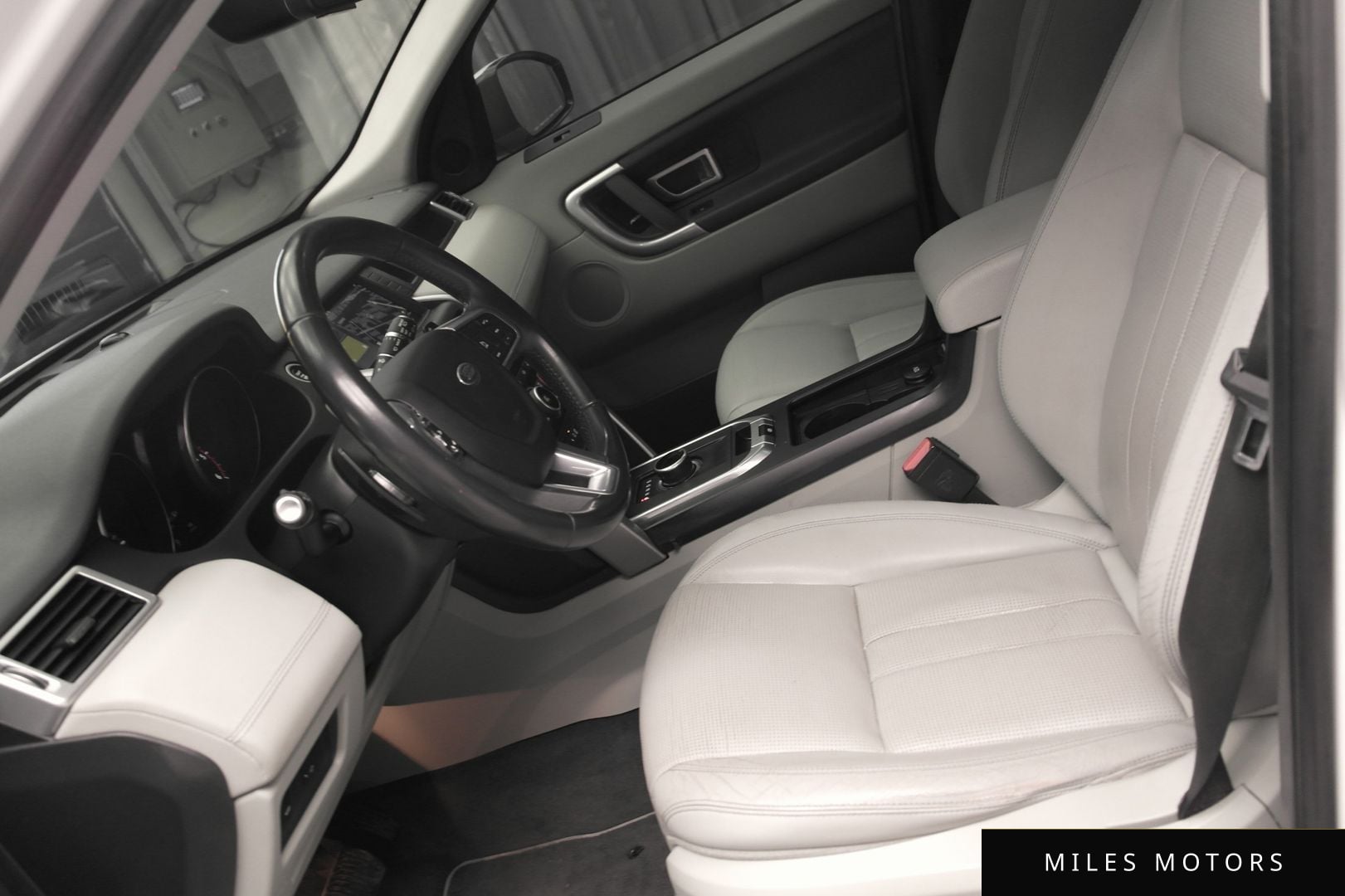 Land Rover Discovery Sport 2017 — миниатюра 7