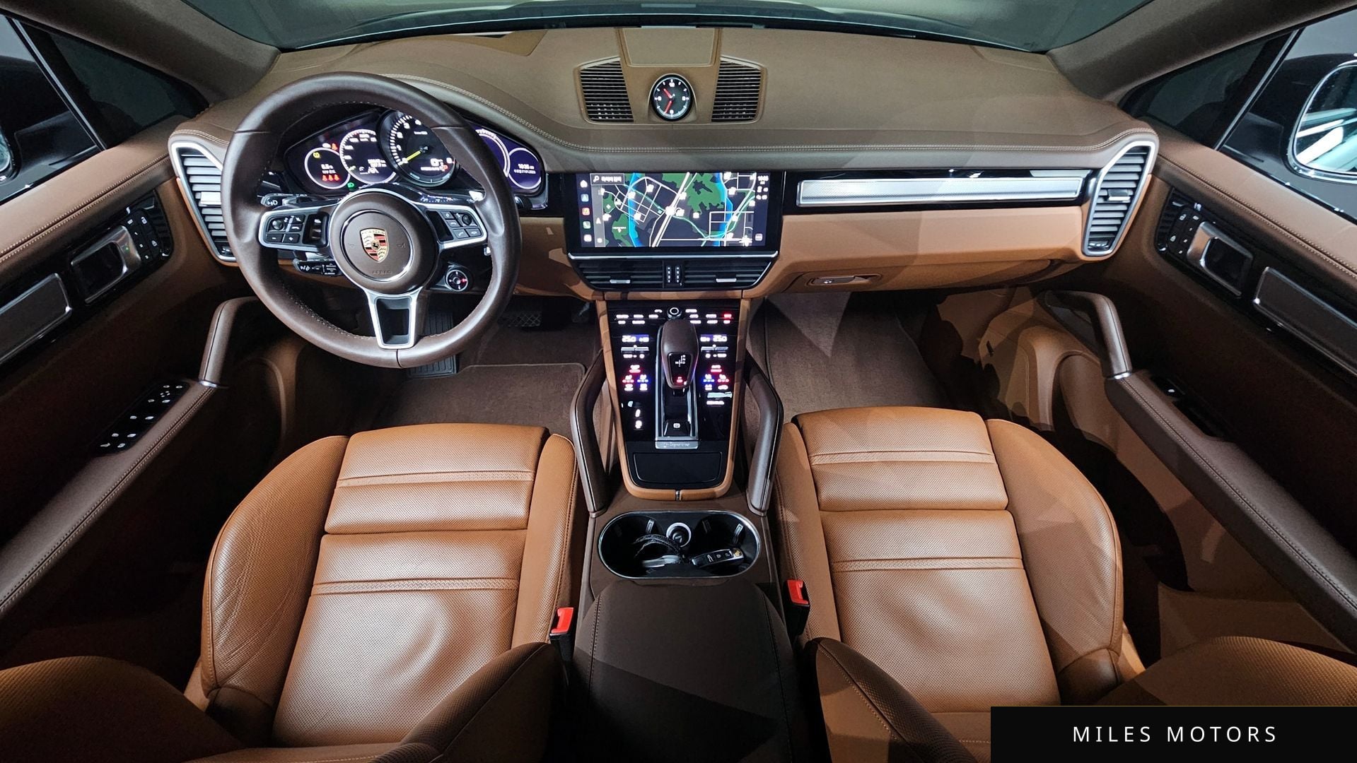 Porsche Cayenne 2023 — миниатюра 7