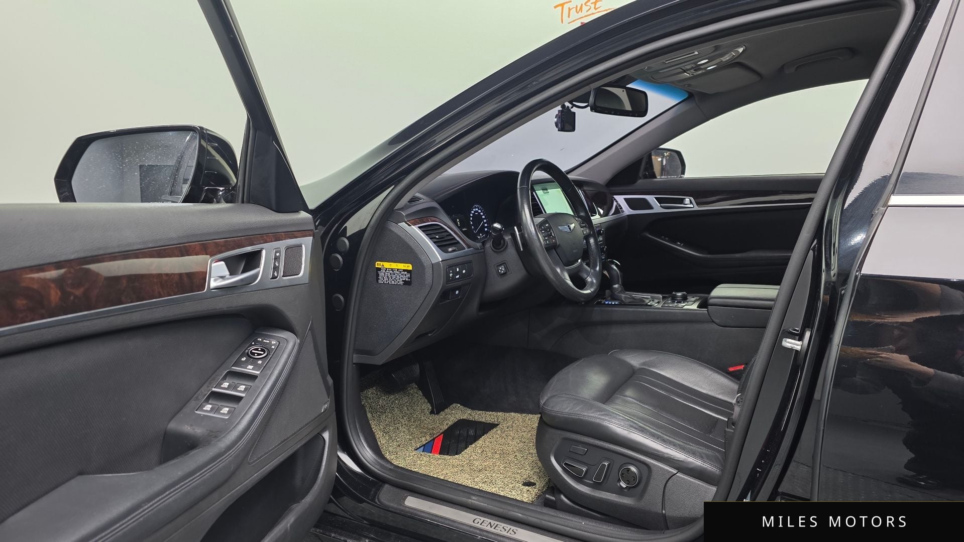 Hyundai Genesis 2016 — миниатюра 12