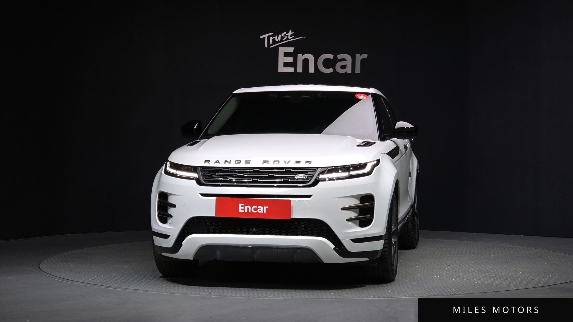 Land Rover Range Rover Evoque 2024 — миниатюра 3