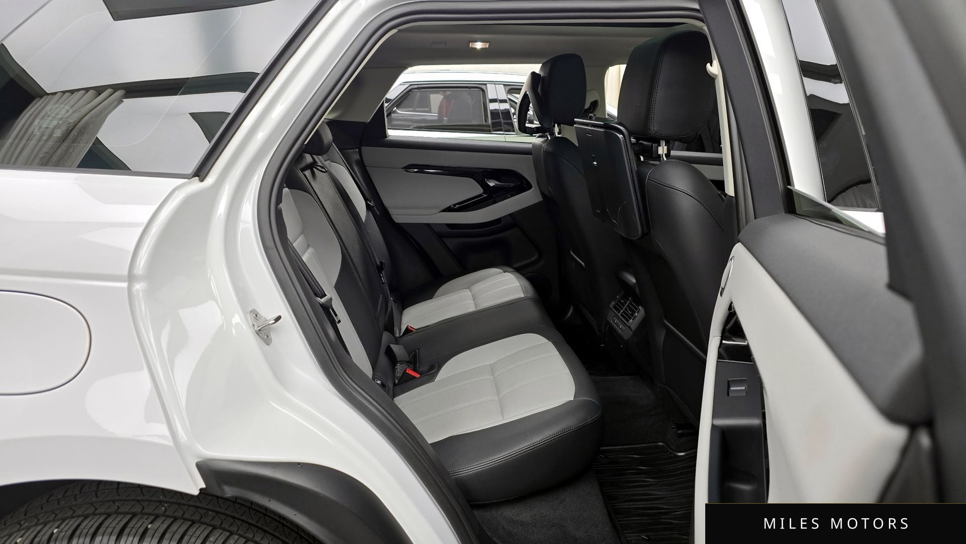 Land Rover Range Rover Evoque 2024 — миниатюра 12