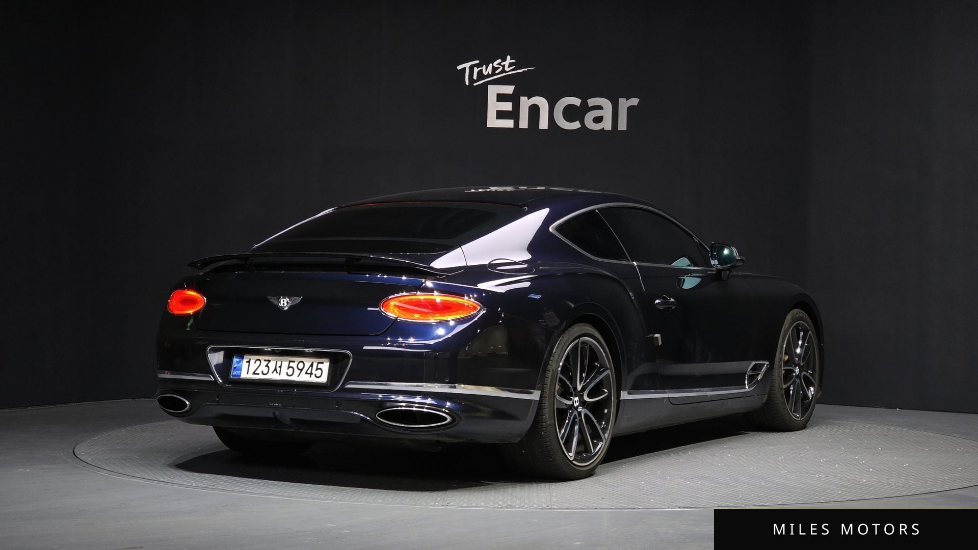 Bentley Continental GT 2019 — миниатюра 2