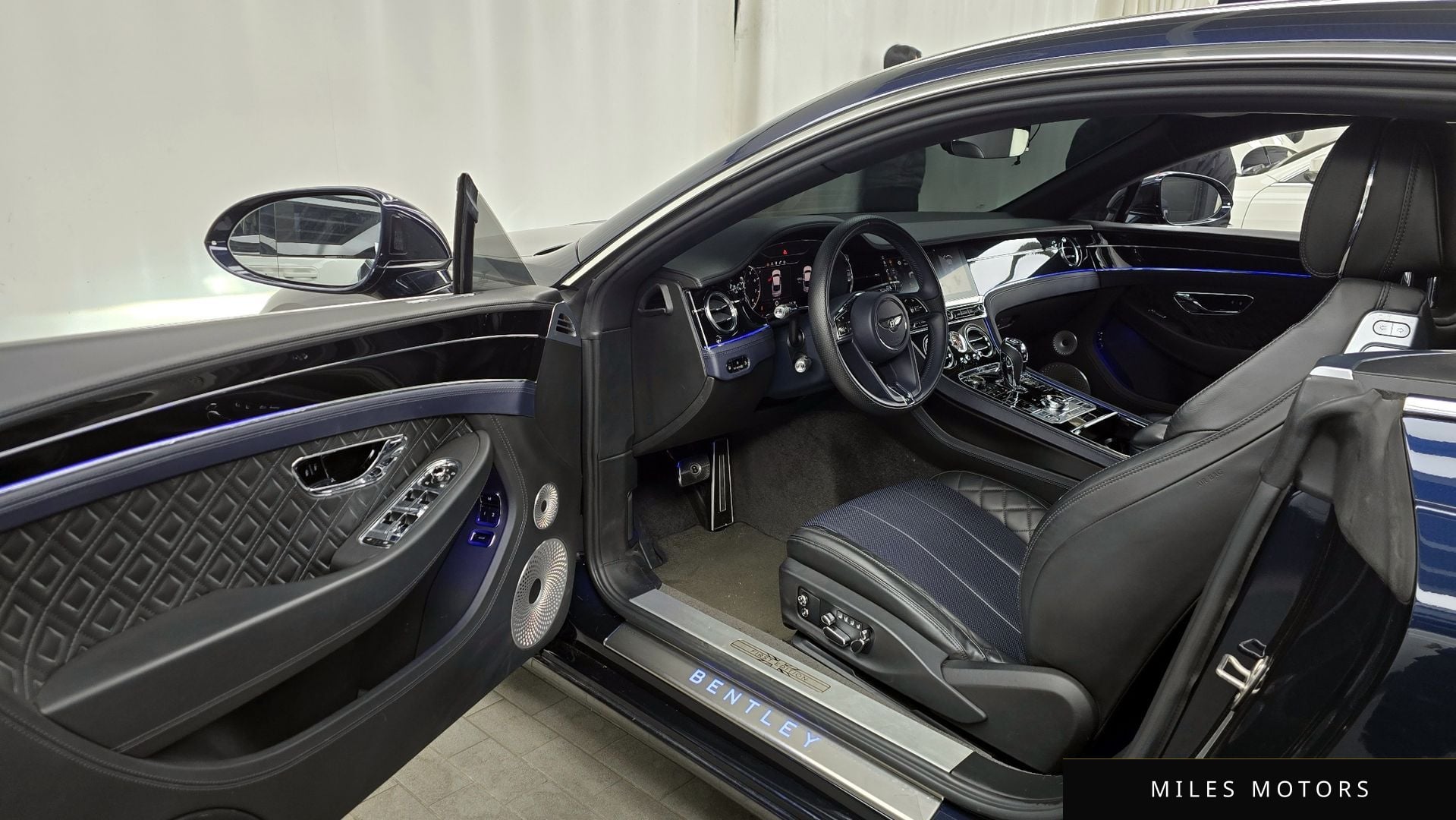 Bentley Continental GT 2019 — миниатюра 10