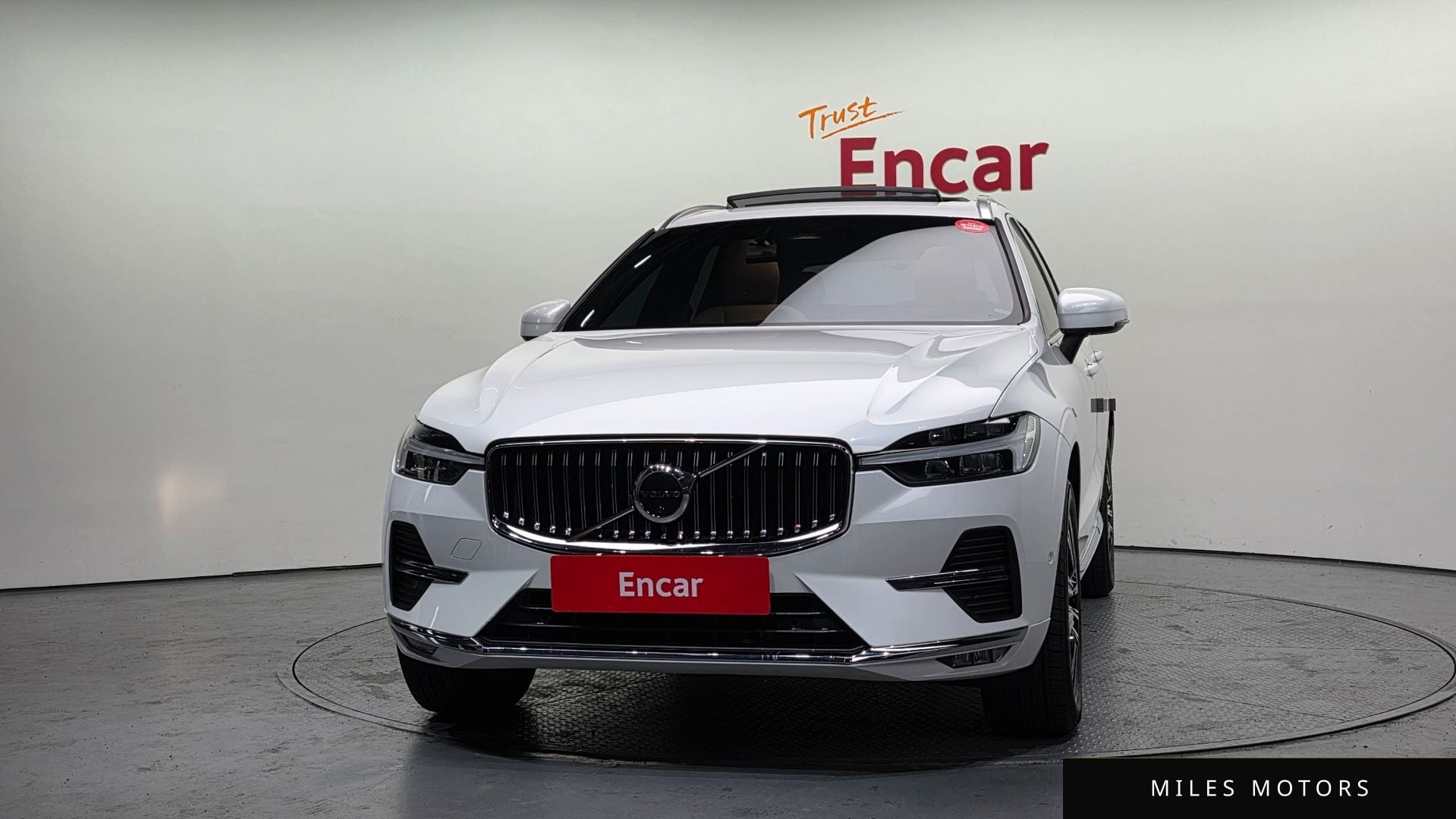 Volvo XC60 2022 — миниатюра 3