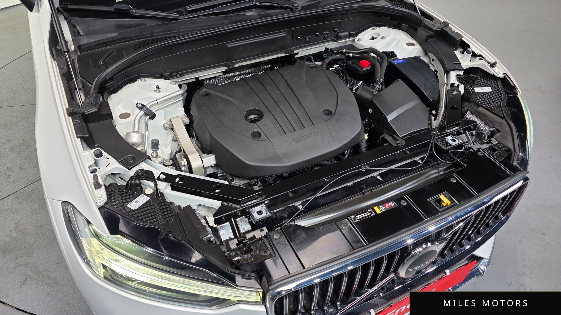 Volvo XC60 2022 — миниатюра 6