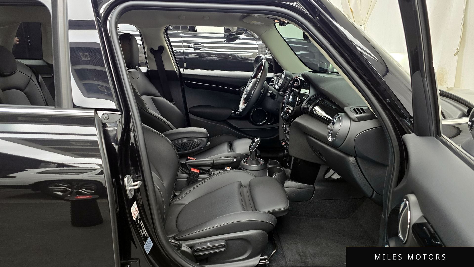 MINI Cooper S 2020 — миниатюра 11