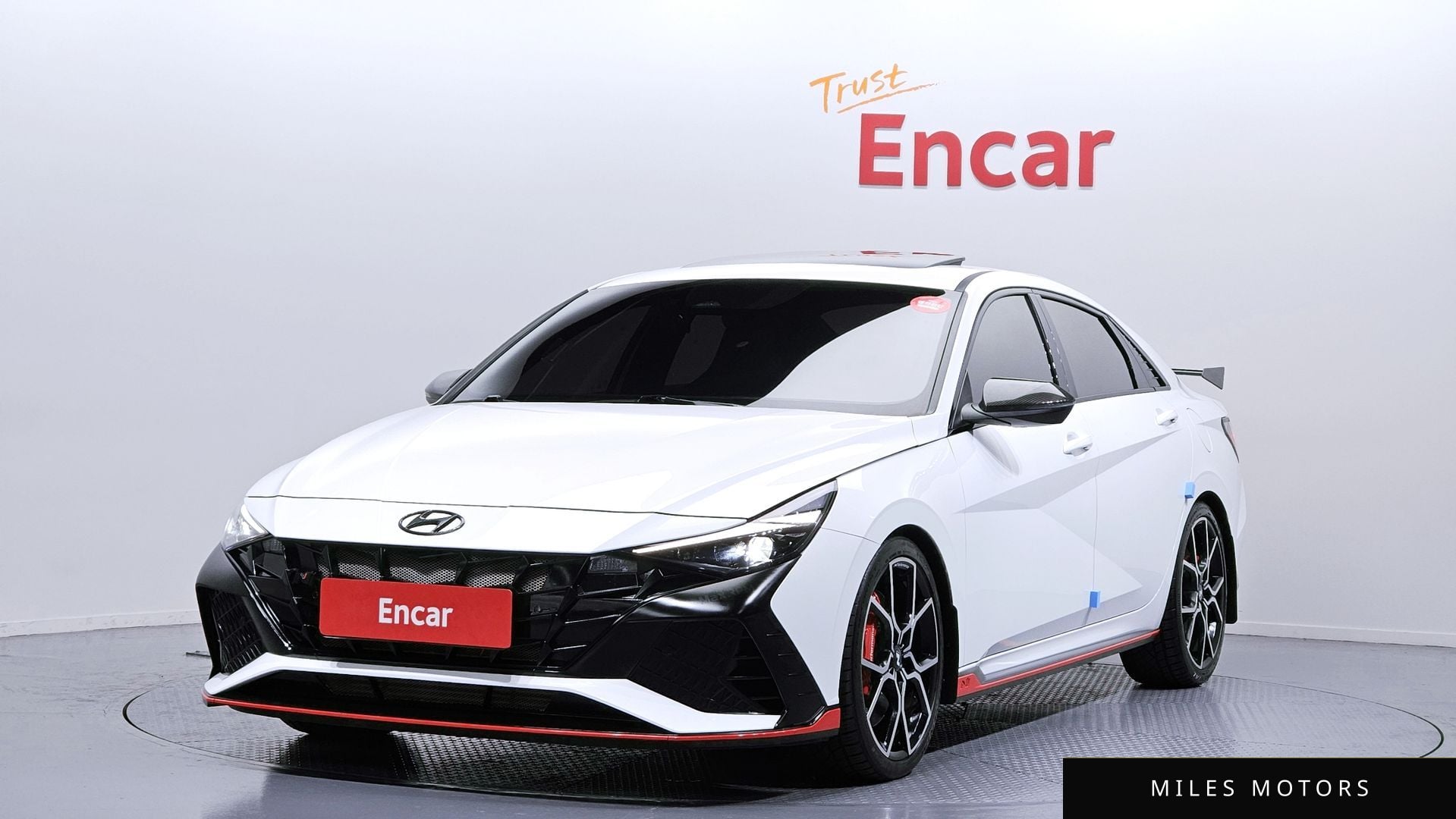 Hyundai AVANTE 2023 — фото 1 из 12