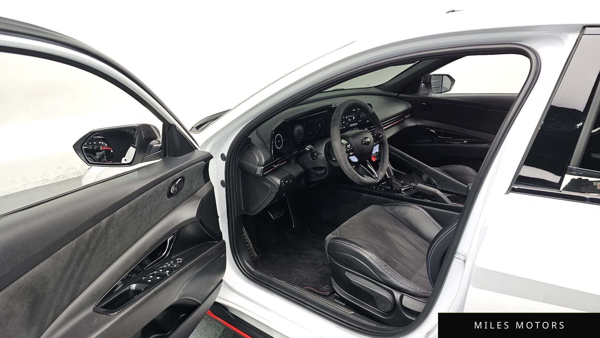 Hyundai AVANTE 2023 — миниатюра 11