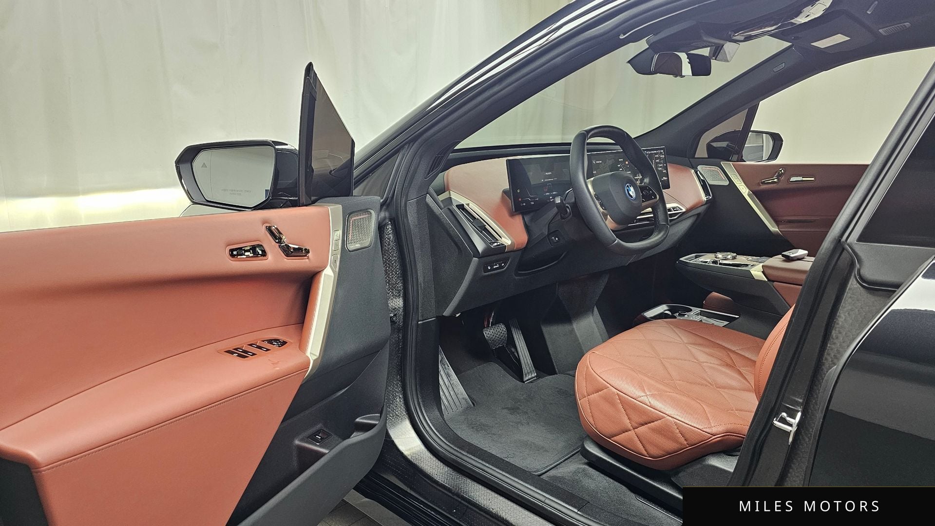BMW iX 2024 — миниатюра 10