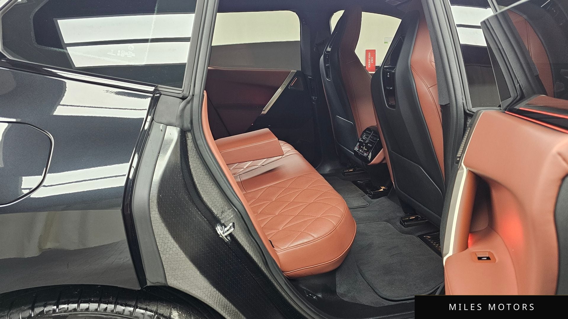 BMW iX 2024 — миниатюра 12